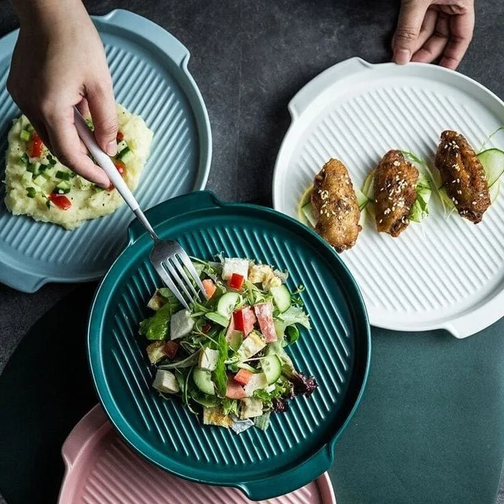Cheerful Ceramic Platter: The Perfect Addition to Your Tableware Collection