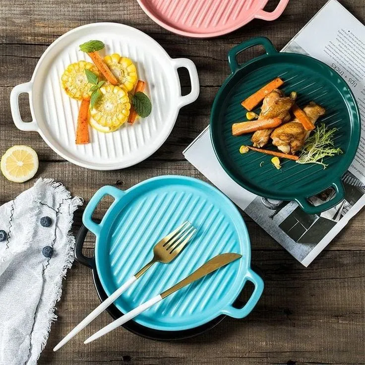 Cheerful Ceramic Platter: The Perfect Addition to Your Tableware Collection