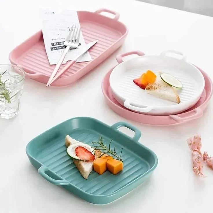 Cheerful Ceramic Platter: The Perfect Addition to Your Tableware Collection