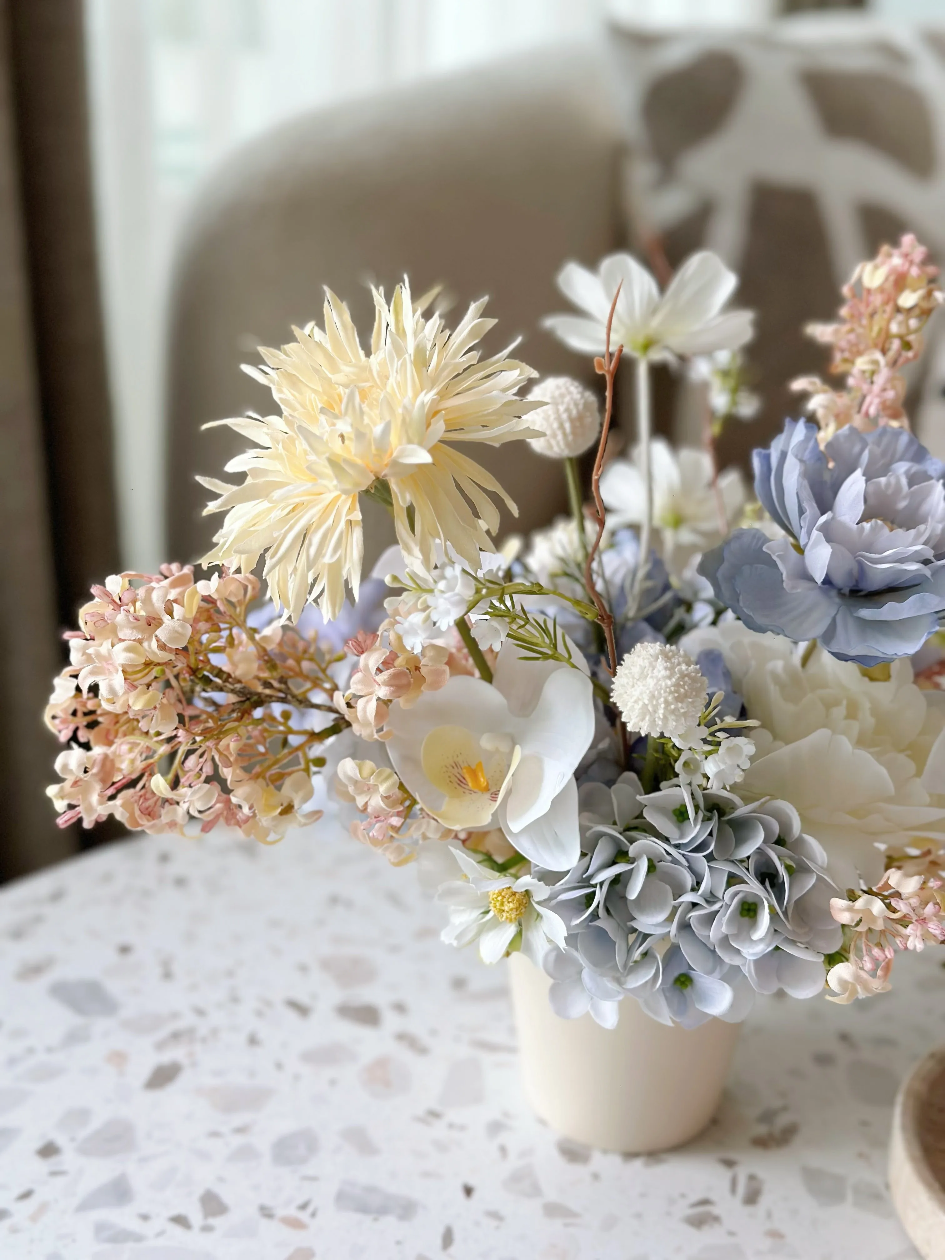 Tranquil Petal Breeze in the Pot (2-sided)