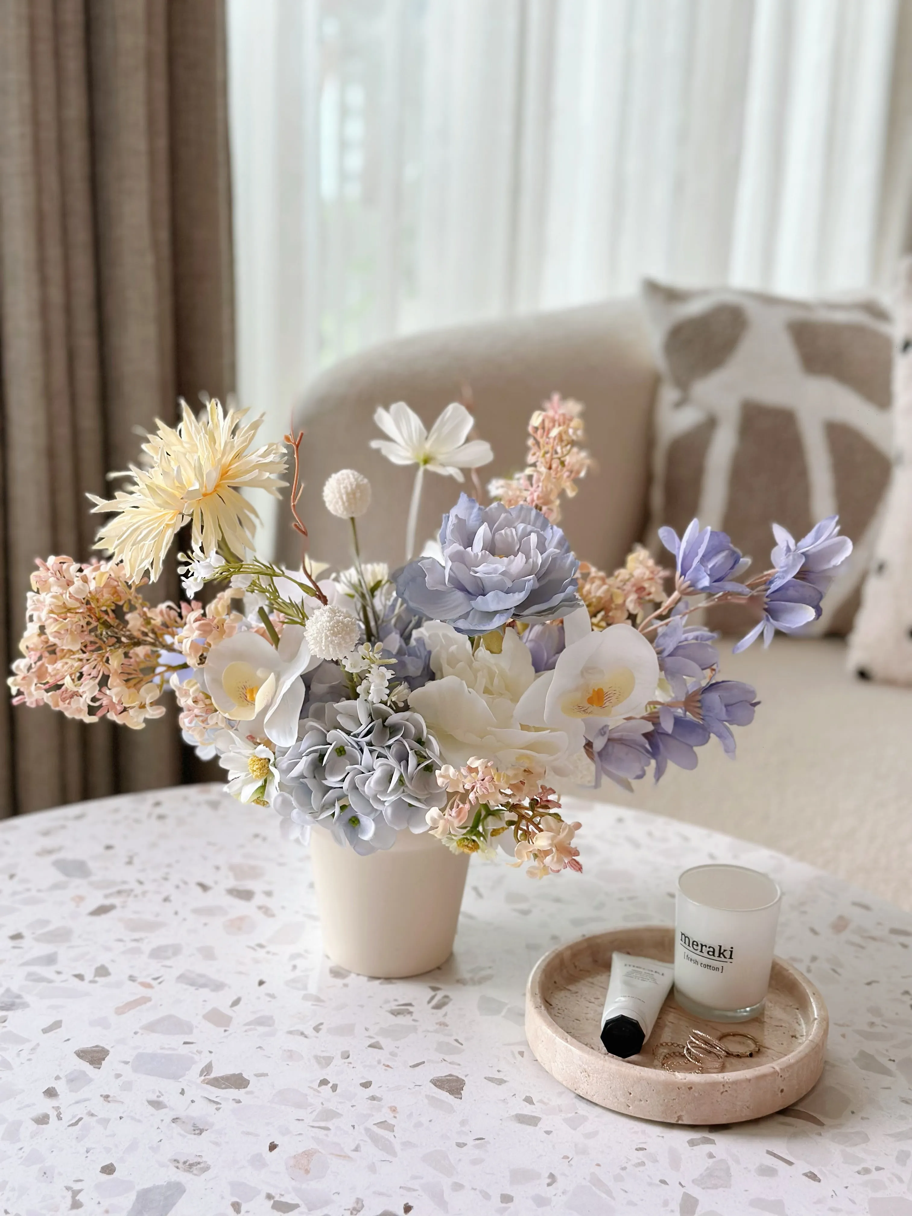 Tranquil Petal Breeze in the Pot (2-sided)
