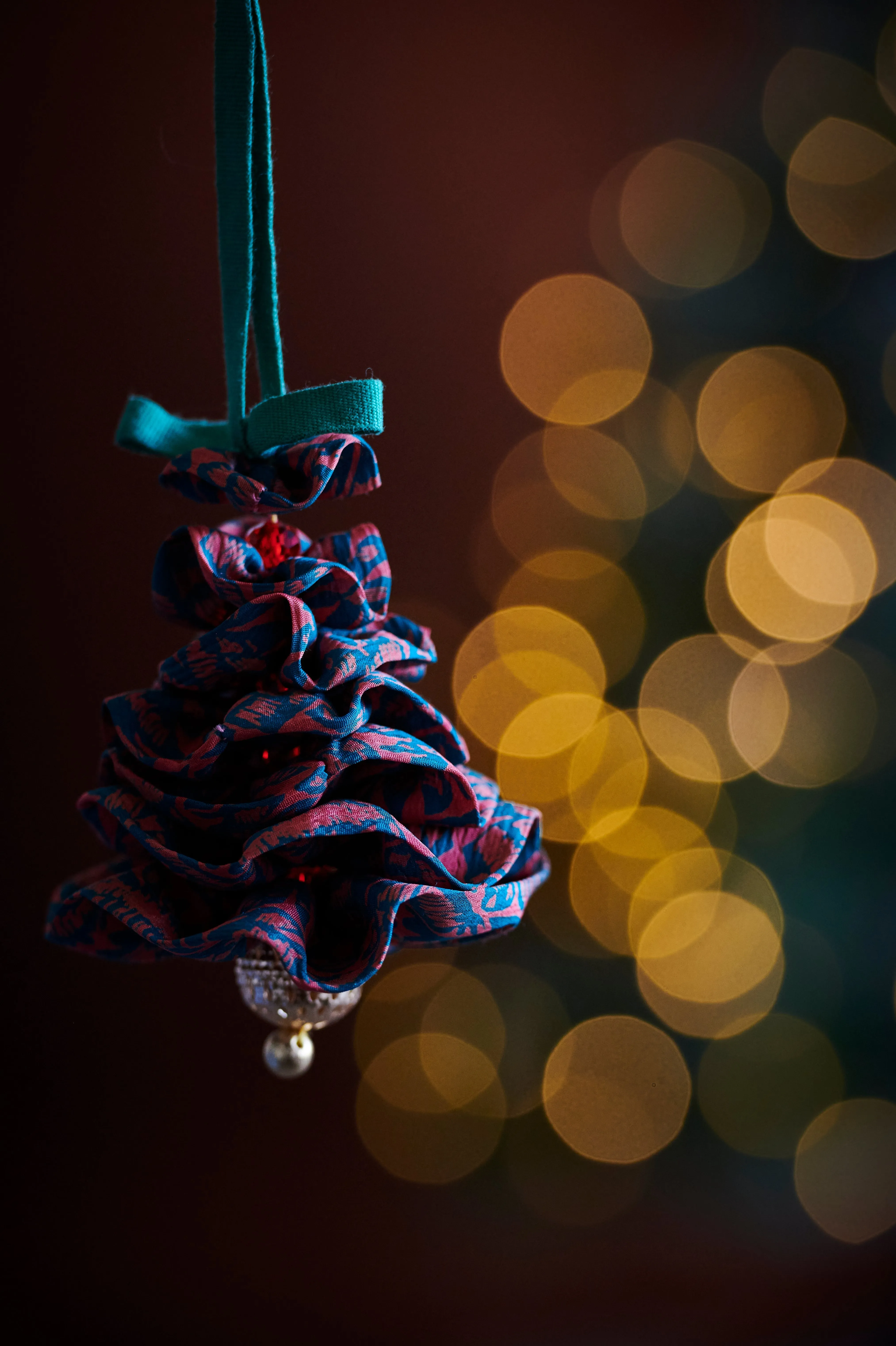TREE CHRISTMAS ORNAMENT SET OF 3