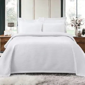 White Super Soft Pinsonic Bedspread